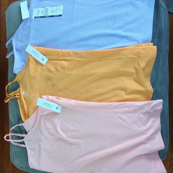Source Unknown Tops - Women's Adjustable Strap Cami Tanks Pink, Orange, Lavender. NWT Size XXXL